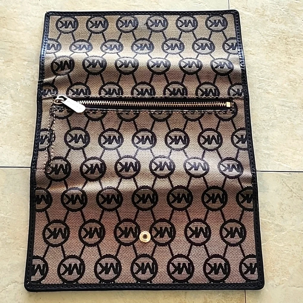 MK trifold wallet